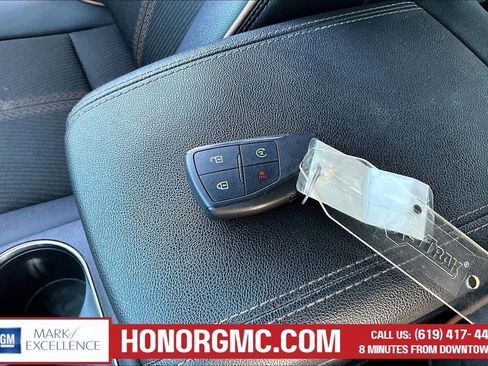 Used 2024 GMC Canyon AT4 AWD/4WD image 35