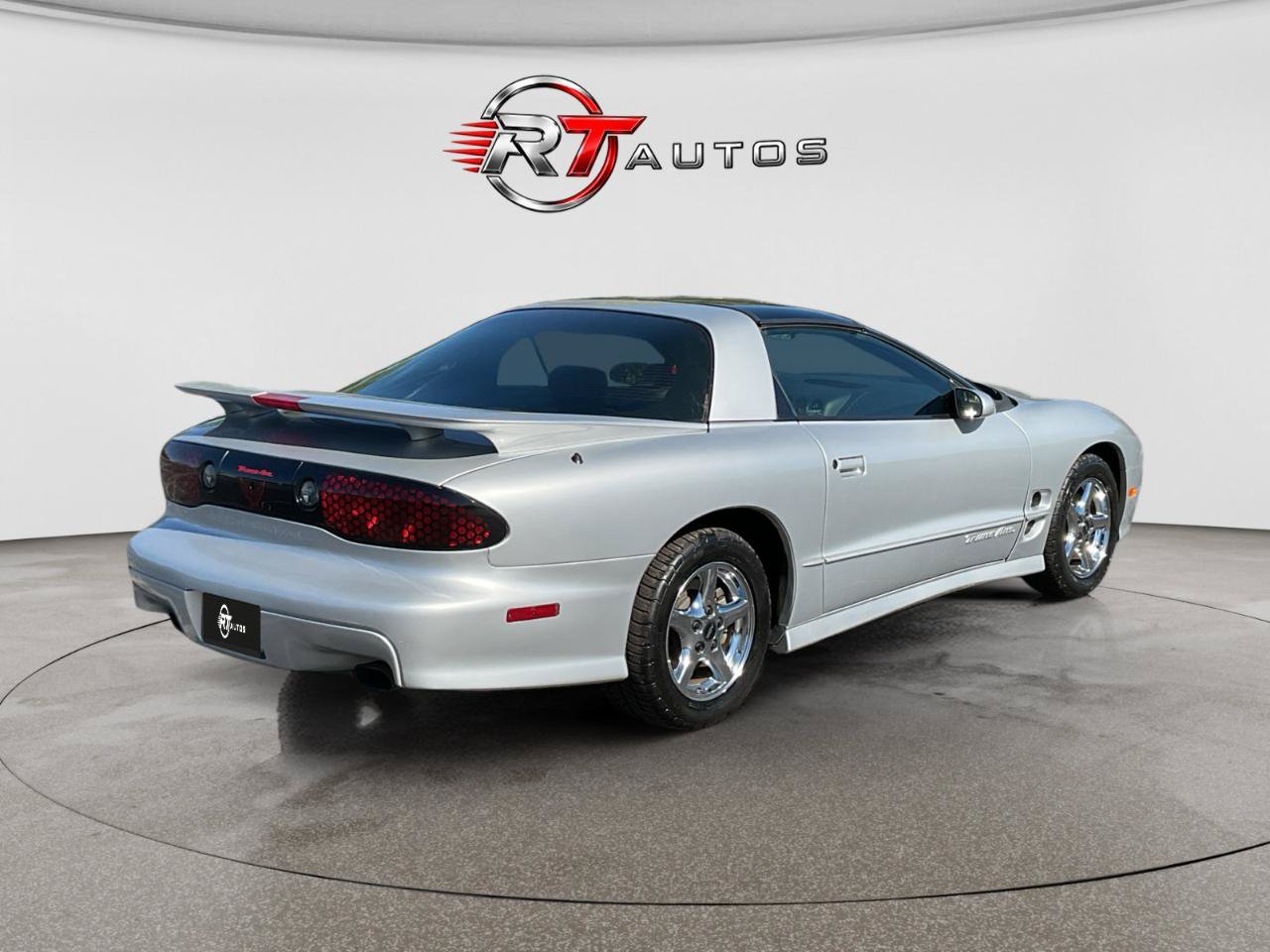 Used 2002 Pontiac Firebird Trans Am RWD image 5