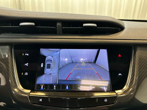 Used 2024 Cadillac XT6 Sport w/ Technology Package AWD/4WD image 32