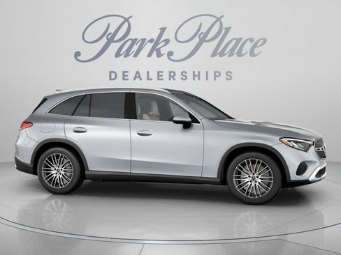 Used 2026 Mercedes-Benz GLC 300 image 29