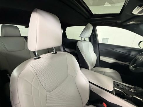 Used 2023 Lexus RX 350 Premium image 34