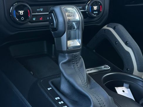 New 2025 Ford Bronco Badlands image 39