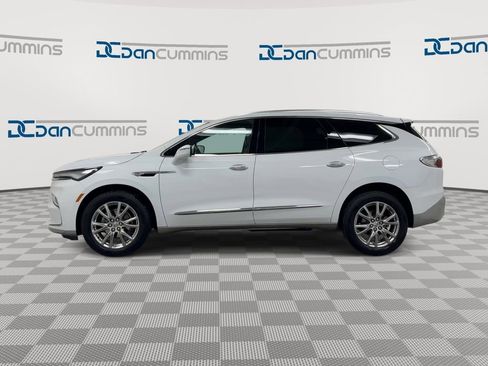 Used 2023 Buick Enclave Essence w/ Experience Buick Package FWD image 5