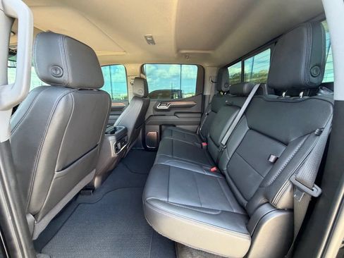 Used 2024 GMC Sierra 1500 Denali w/ Technology Package AWD/4WD image 23