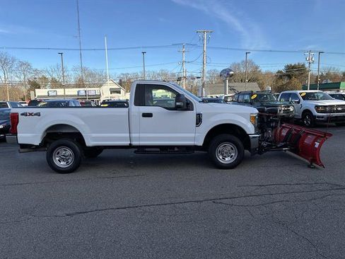 Used 2017 Ford F250 XL w/ Power Equipment Group image 8