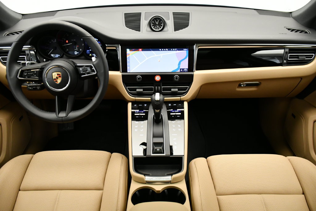 Certified 2026 Porsche Macan Turbo AWD/4WD image 23