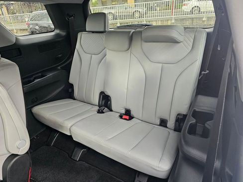 Used 2023 Hyundai Palisade SEL image 22