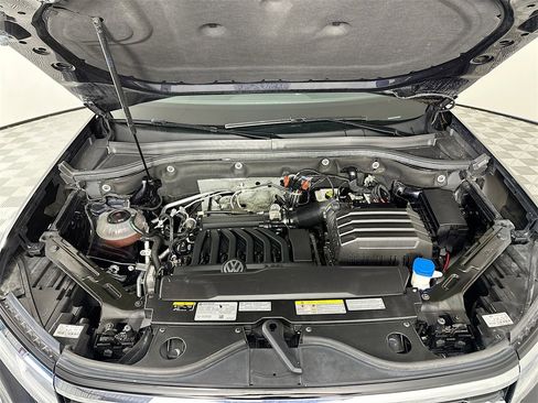 Used 2022 Volkswagen Atlas SEL Premium image 31