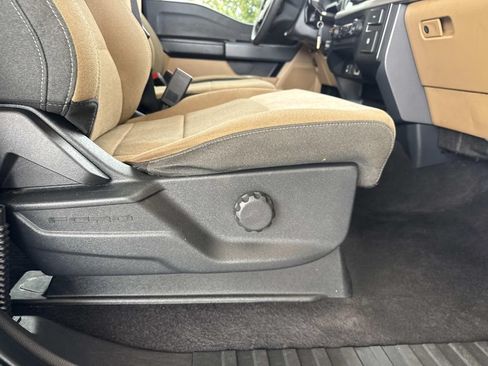 Used 2023 Ford F150 XLT RWD image 13
