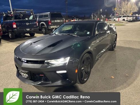 Used 2017 Chevrolet Camaro SS image 1