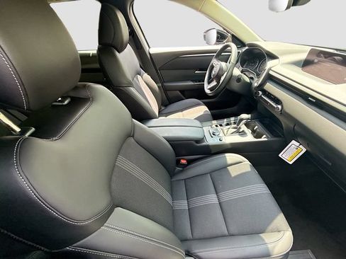 Certified 2025 MAZDA CX-50 AWD 2.5 S w/ Premium Package image 33