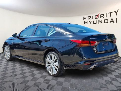 Used 2021 Nissan Altima 2.5 SR AWD/4WD image 6
