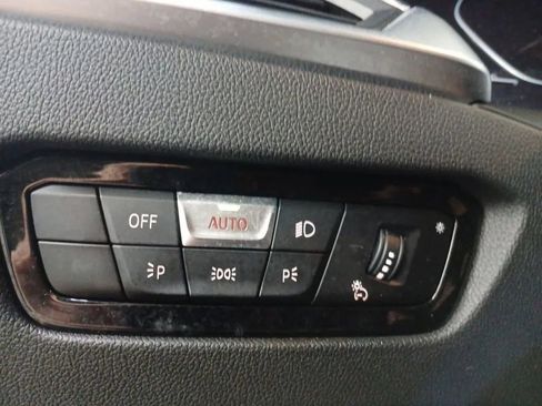 Used 2021 BMW 330i Sedan w/ Driving Assistance Package RWD image 39