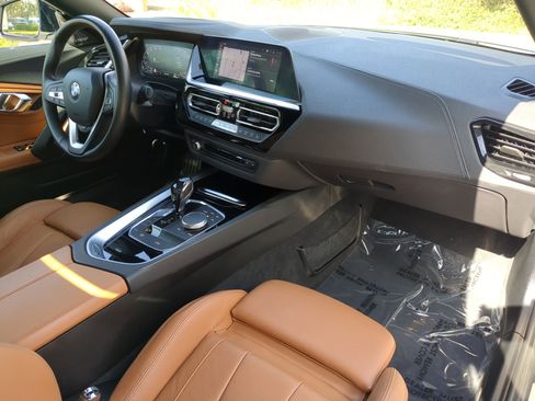 Used 2019 BMW Z4 sDrive30i w/ Executive Package image 14