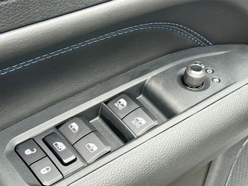 New 2026 Jeep Compass Latitude image 8