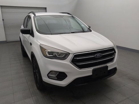Used 2017 Ford Escape SE w/ Equipment Group 201A image 14