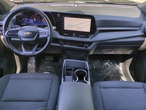 Used 2025 Chevrolet Equinox LT FWD image 15
