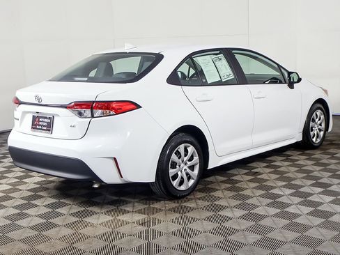 Used 2024 Toyota Corolla LE FWD image 7