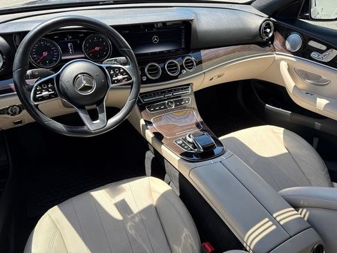 Used 2019 Mercedes-Benz E 300 image 18