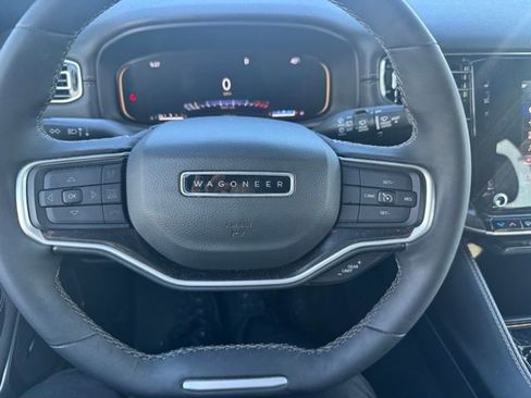 Used 2023 Jeep Wagoneer 4WD w/ HD Trailer Tow Package image 11