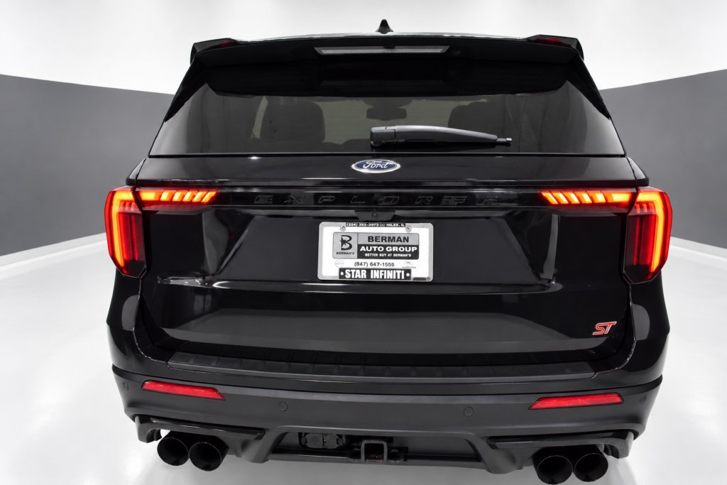 Used 2025 Ford Explorer ST AWD/4WD image 9