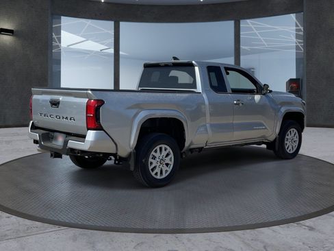 Used 2026 Toyota Tacoma SR5 AWD/4WD image 6
