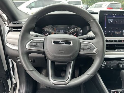Certified 2024 Jeep Compass Limited AWD/4WD image 12