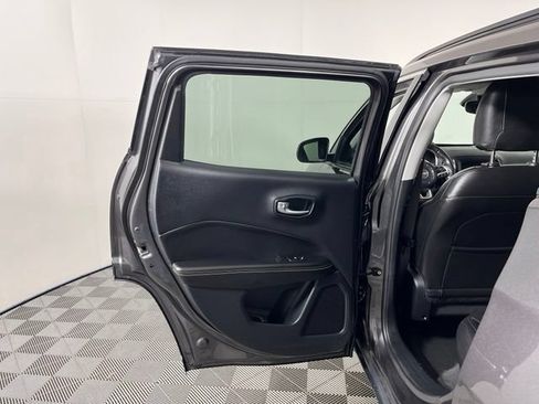Used 2021 Jeep Compass Latitude w/ Convenience Group AWD/4WD image 25