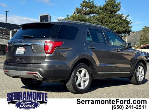 Used 2016 Ford Explorer XLT image 4