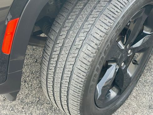 Used 2023 Jeep Grand Cherokee Altitude AWD/4WD image 38