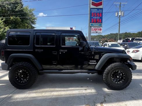 Used 2013 Jeep Wrangler Unlimited Sport AWD/4WD image 7