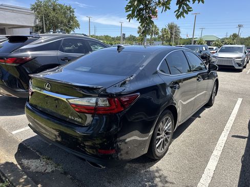 Used 2018 Lexus ES 350 w/ Navigation System Package FWD image 2