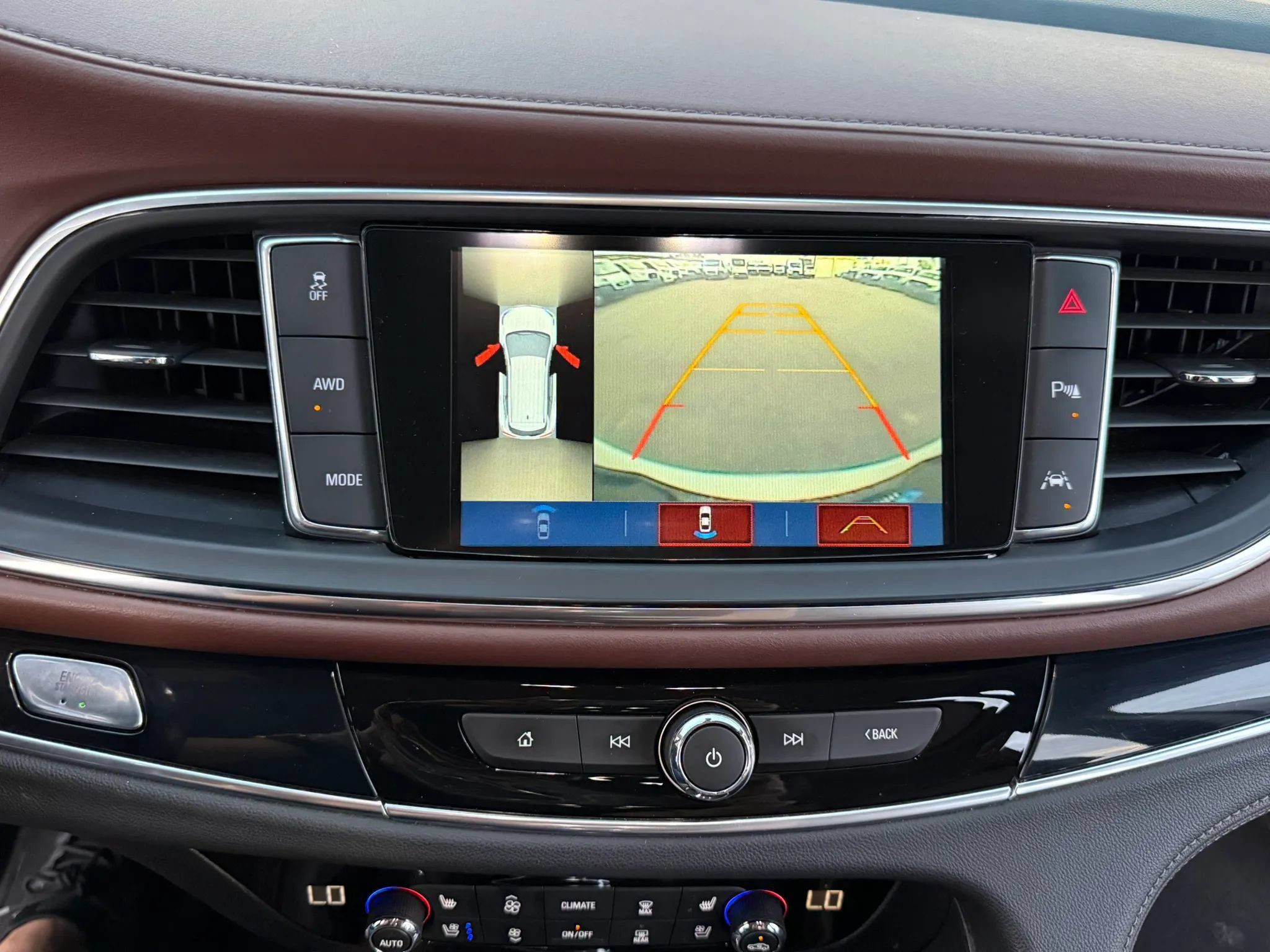 Used 2019 Buick Enclave Avenir w/ Avenir Technology Package AWD/4WD image 46