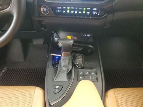 Certified 2024 Lexus UX 250h AWD w/ Premium Package image 21