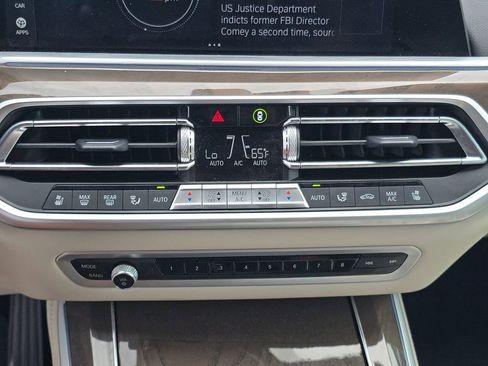 Used 2022 BMW X5 xDrive45e AWD/4WD image 18