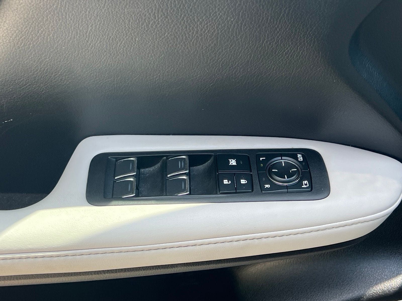 Used 2021 Lexus RX 350 FWD w/ Luxury Package image 26