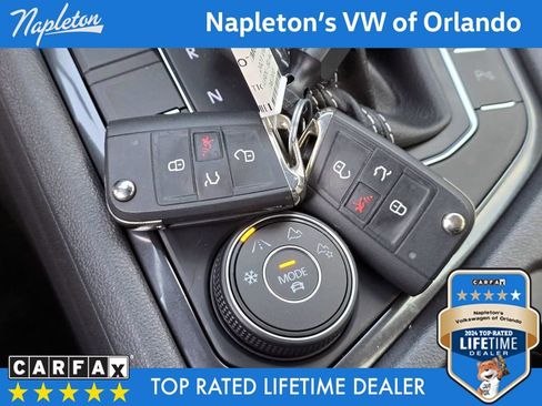 Used 2021 Volkswagen Tiguan SE R-Line image 19