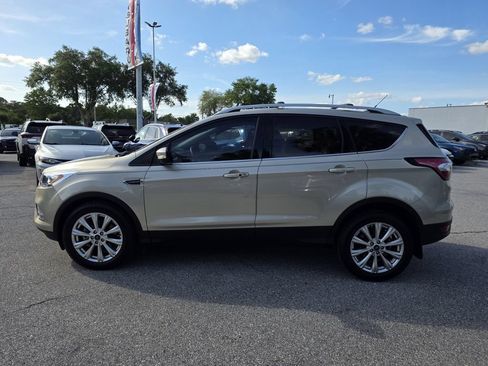Used 2017 Ford Escape Titanium FWD image 5