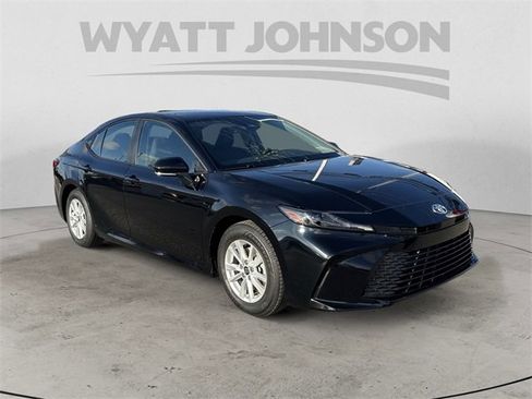 Certified 2025 Toyota Camry LE image 7