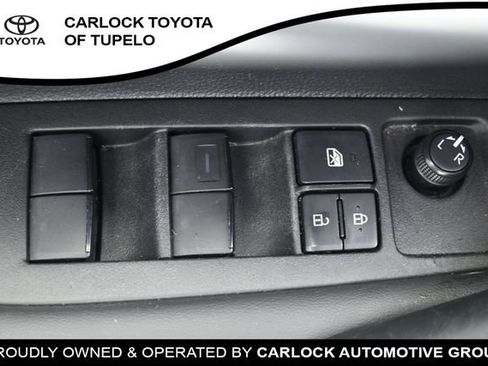 Used 2025 Toyota Corolla SE FWD image 19