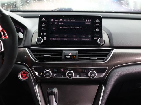 Used 2018 Honda Accord Sport image 36