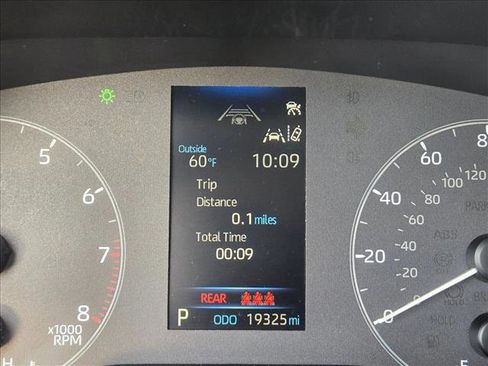 Used 2025 Toyota Corolla LE image 11