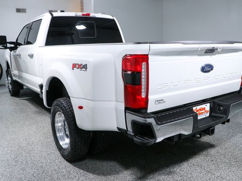 Used 2024 Ford F350 Lariat w/ Lariat Ultimate Package AWD/4WD image 9