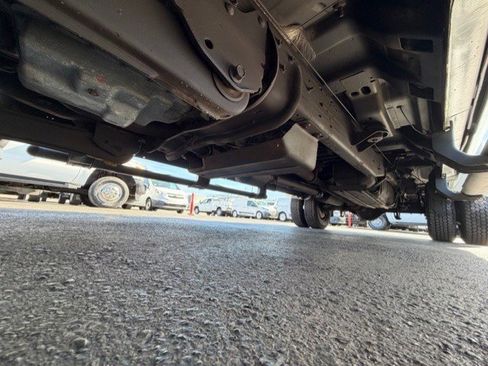 Used 2005 Ford F350 XL image 21