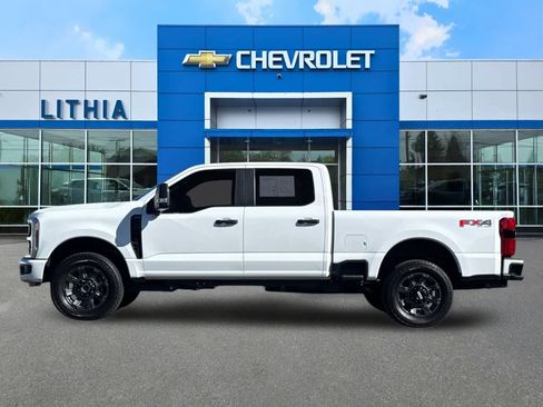 Used 2024 Ford F250 XL w/ STX Appearance Package AWD/4WD image 5
