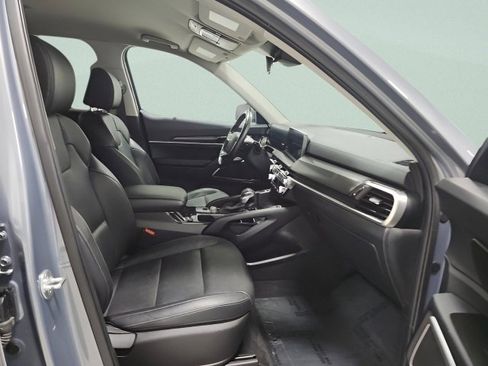 Used 2023 Kia Telluride S image 15