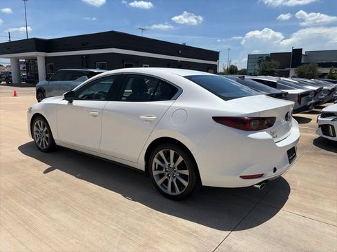 Used 2025 MAZDA MAZDA3 s FWD image 3