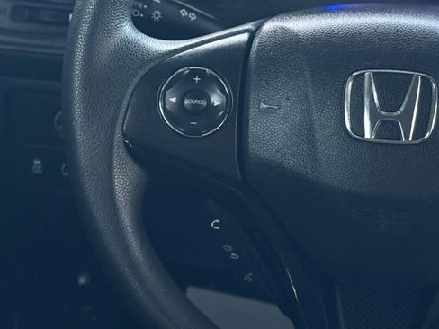 Used 2019 Honda HR-V LX image 31