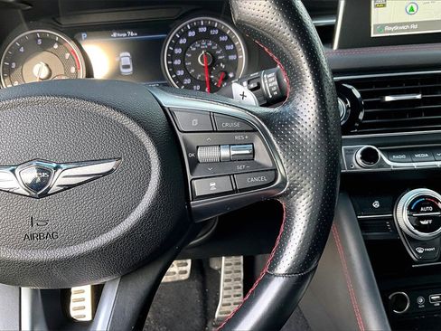 Used 2019 Genesis G70 3.3T Advanced w/ Sport Package image 17