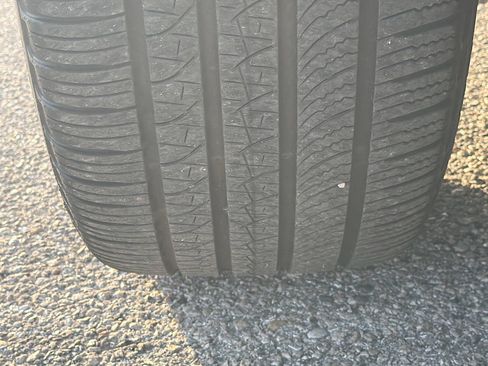 Used 2025 Land Rover Range Rover SE image 44